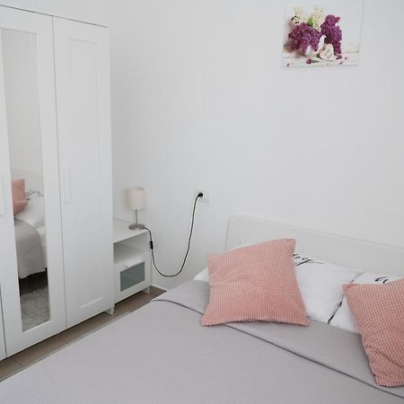 Apartments Solta Rogač المظهر الخارجي الصورة