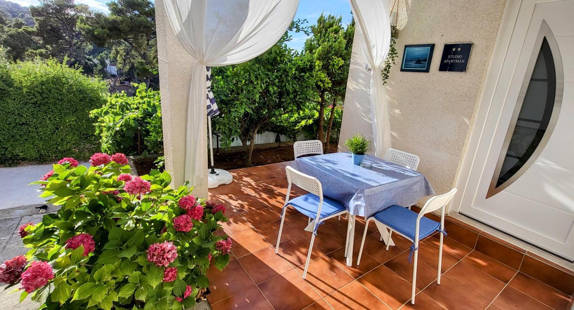 Apartments Solta Rogač المظهر الخارجي الصورة