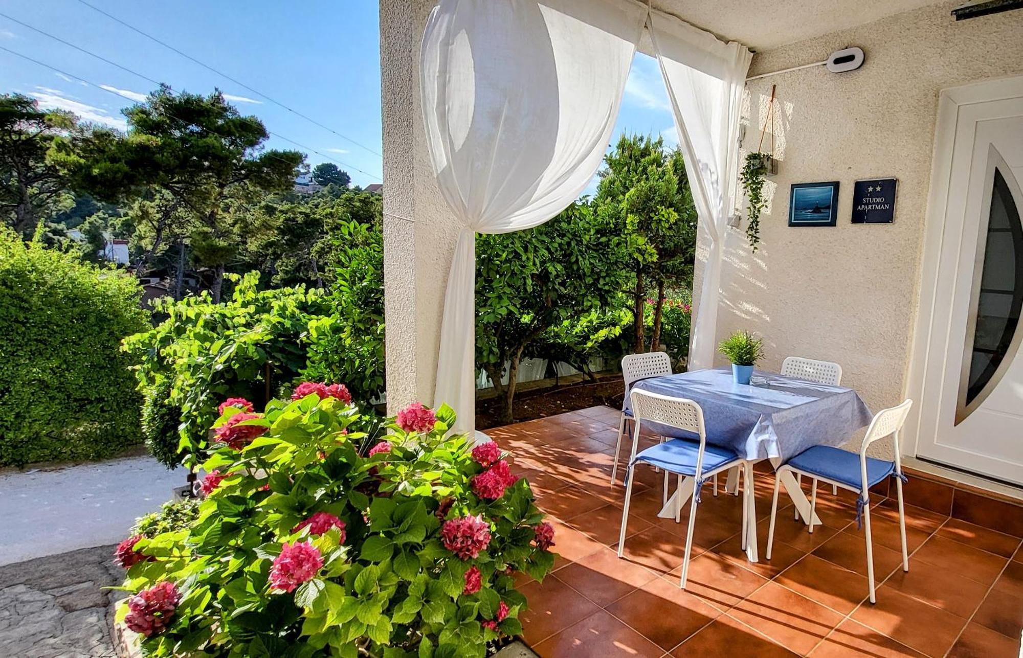 Apartments Solta Rogač المظهر الخارجي الصورة