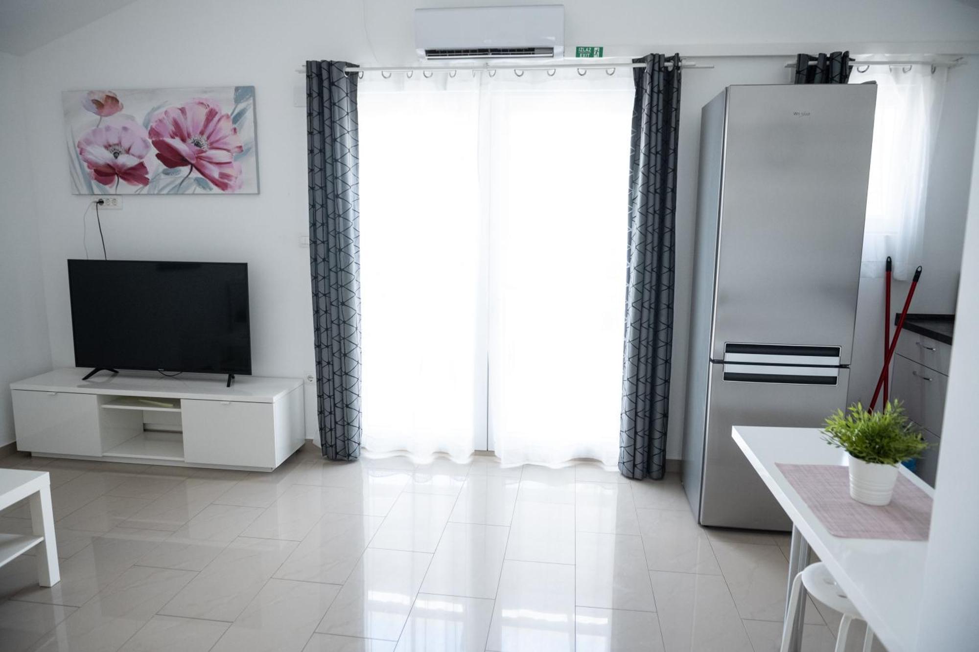 Apartments Solta Rogač المظهر الخارجي الصورة