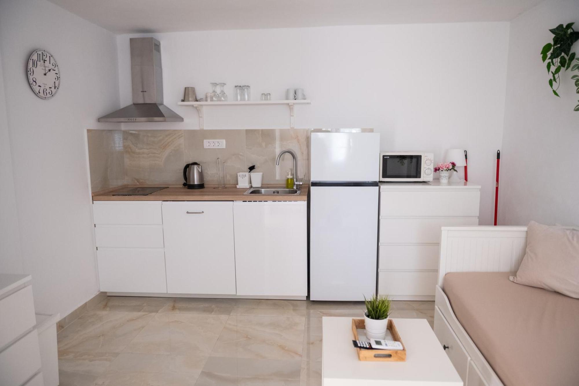 Apartments Solta Rogač المظهر الخارجي الصورة