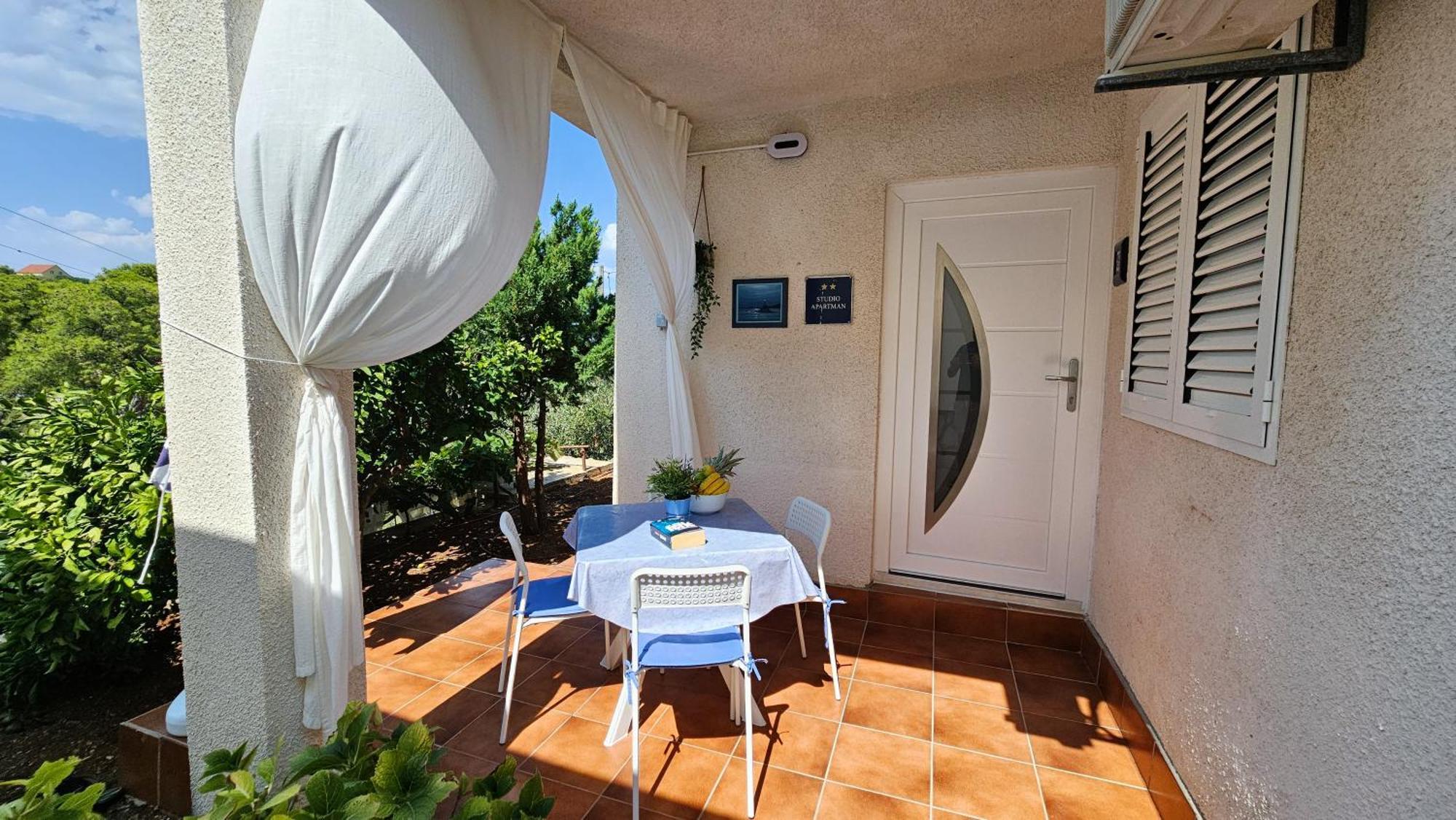 Apartments Solta Rogač المظهر الخارجي الصورة