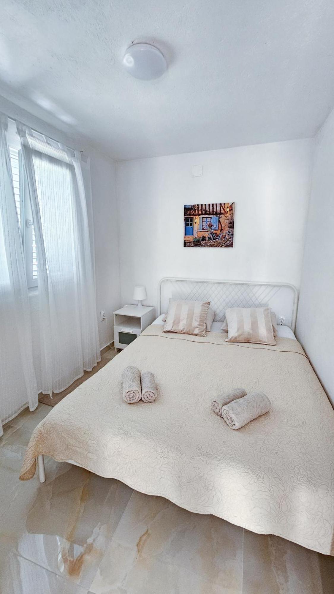Apartments Solta Rogač المظهر الخارجي الصورة
