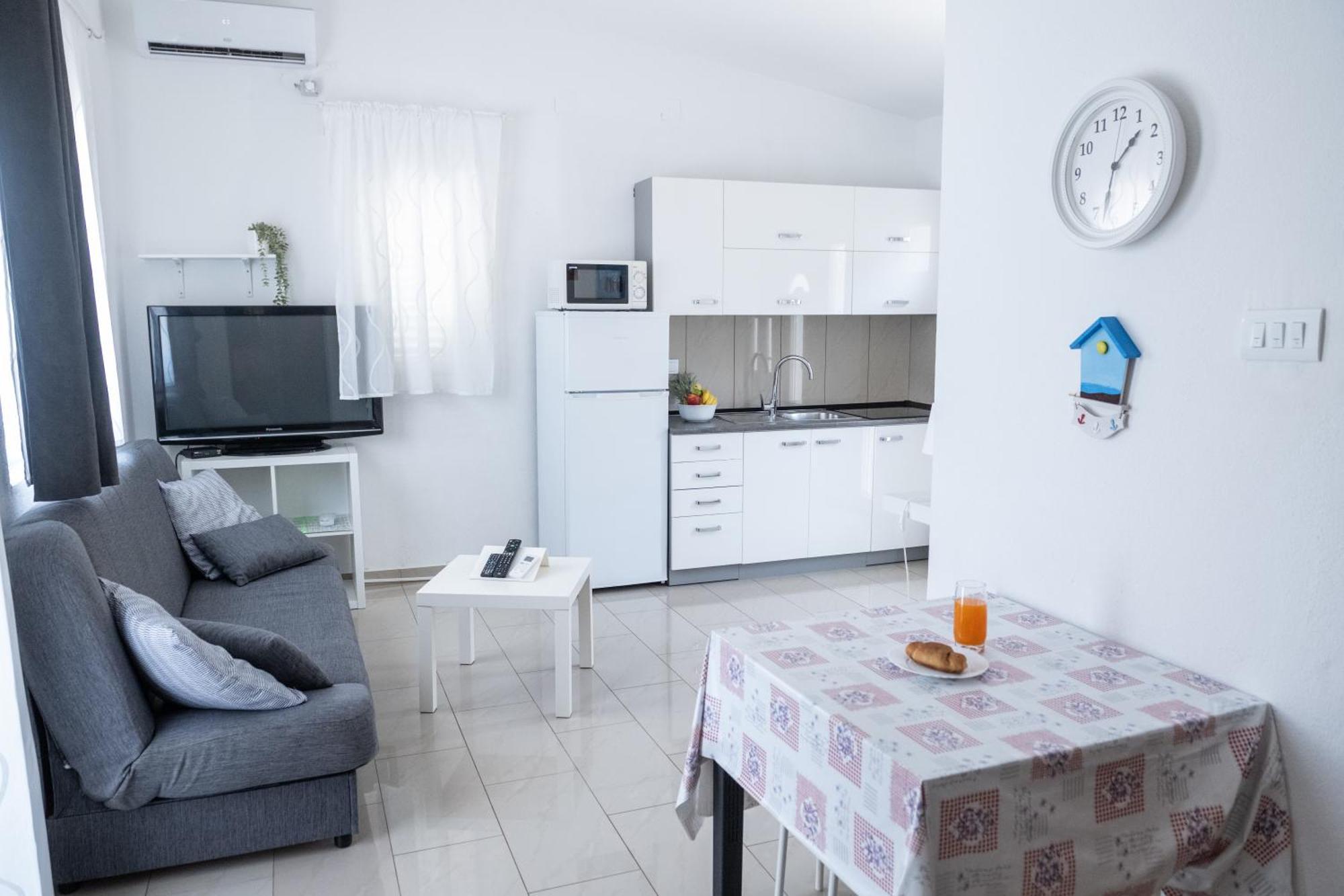 Apartments Solta Rogač المظهر الخارجي الصورة